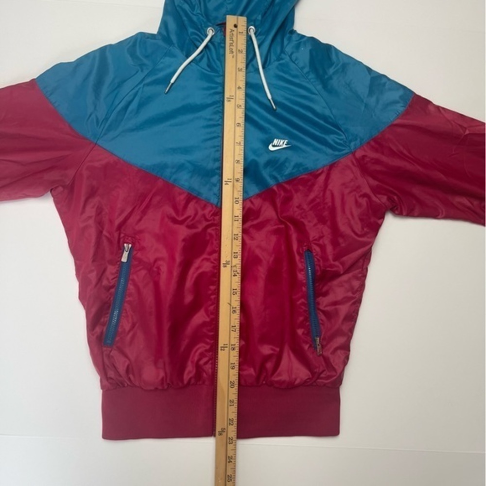 Nike Windrunner Colorblock Jacket - Picture 7 of 11